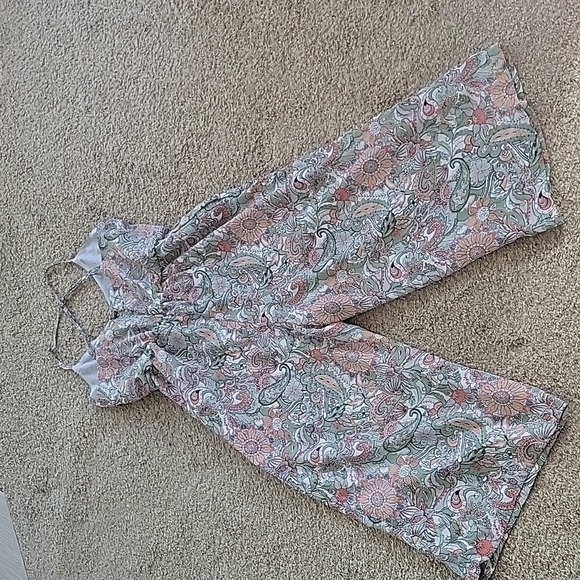 Cupcake and Cashmere Paisley Cropped Romper NWT - Picture 10 of 12